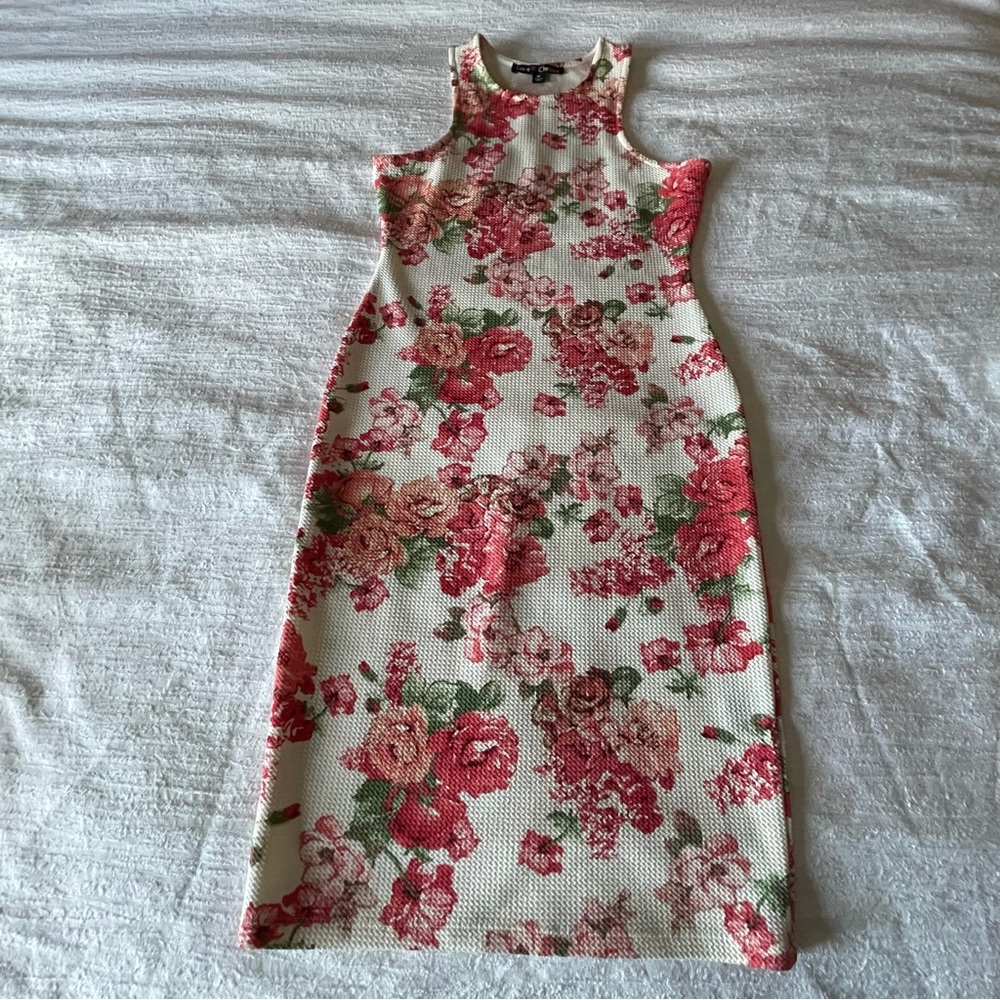 EUC love chesley dress size M